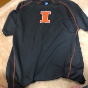 Large ncaa men’s tee